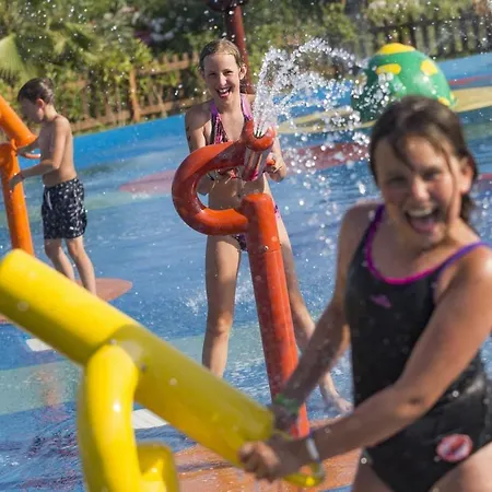 Üdülőközpont Club Felicia Village 5*